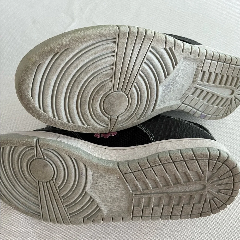 Kitowares heat sensing low dunk sneakers size 38 or 8